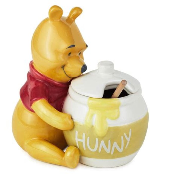 The Winnie The Pooh Honey Pot Centerpiece